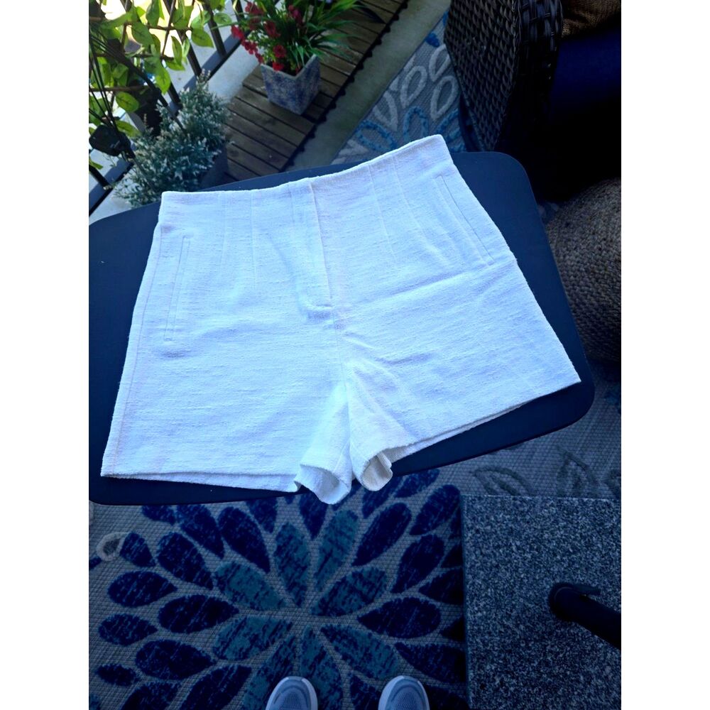 Zara Womens Shorts XL White Tweed High Rise Tailored Zip Closure